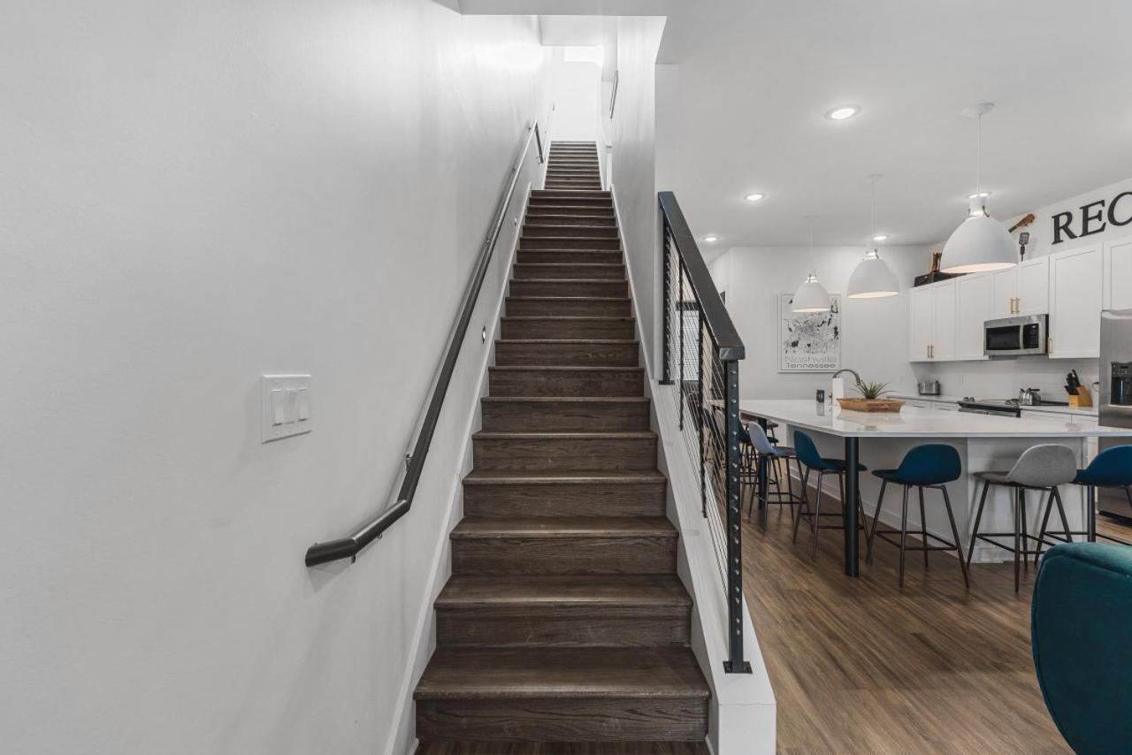 Spacious Home With Large Patio Rooftop Deck And Garage Nashville Extérieur photo