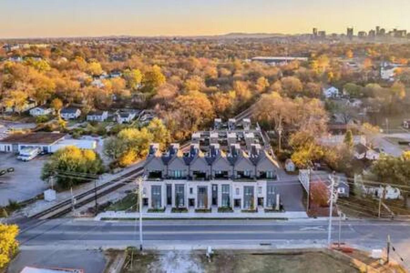 Spacious Home With Large Patio Rooftop Deck And Garage Nashville Extérieur photo